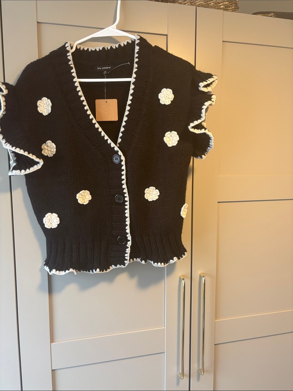Blu Pepper Black Cropped V-Neck Cardigan with Cream Floral Appliqués